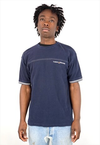 VINTAGE 90'S TOMMY HILFIGER T-SHIRT