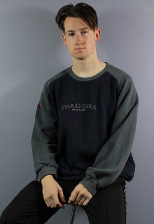 VINTAGE DIADORA SWEATSHIRT IN NAVY WITH EMBROIDERED SPELLOUT