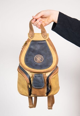 VINTAGE 90'S BEIGE FAUX LEATHER MINI BACKPACK RUCKSACK