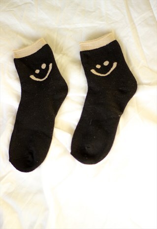 BLACK SUPER SMILEY NEUTRAL SOCKS