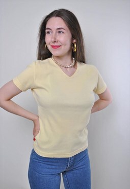 Vintage yellow minimalist v neck tshirt 