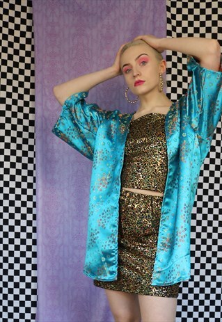 DREAMING FLORAL KIMONO IN BLUE
