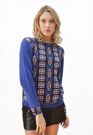 LADY'S KNITTED MULTI-COLOUR FAIRISLE PRINT JUMPER