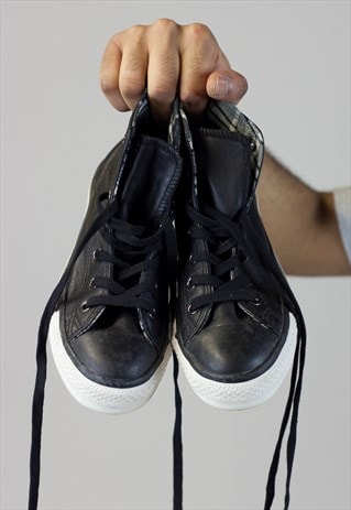 VINTAGE CONVERSE BLACK LEATHER TRAINERS