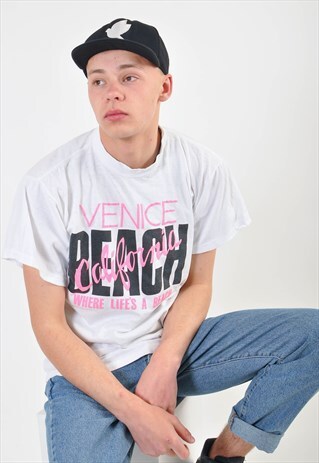 VINTAGE 90S ROUND NECK T-SHIRT