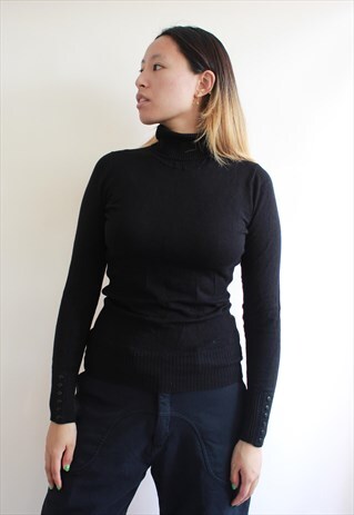 BLACK ROLL NECK JUMPER