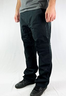 Vintage Jordan Cargo Trousers in Black