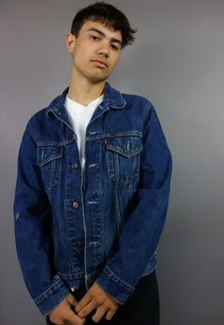 CLASSIC BLUE LEVI'S DENIM JACKET