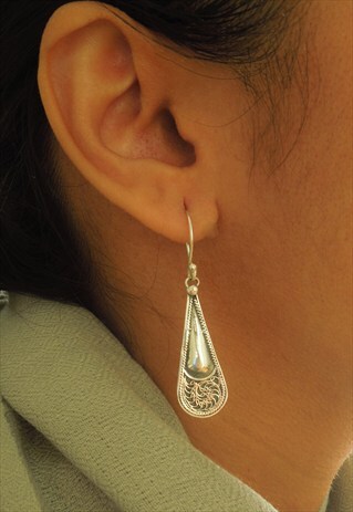 SILVER ANTIQUE LOOK EARRINGS