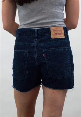 VINTAGE LEVIS CORDUROY SHORTS