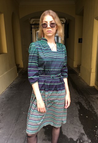 VINTAGE 80' BEAUTIFUL GREEN STRIPED DRESS WITH WAISTBAND