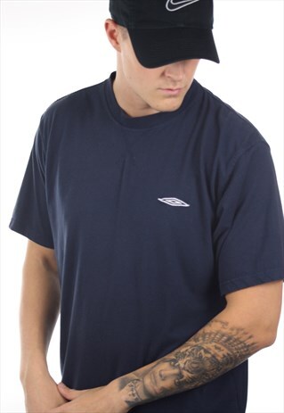 VINTAGE UMBRO SMALL LOGO T SHIRT TEE