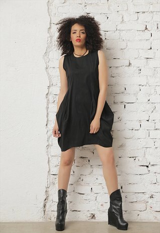 LITTLE BLACK DRESS/ BLACK SHORT DRESS