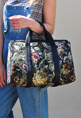 VINTAGE FLORAL TAPESTRY CARPET LARGE BAG