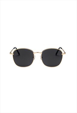 Louise Round Sunglasses Black Gold