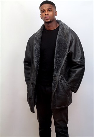 1980'S VINTAGE LONG LENGTH SHEEPSKIN/SHEARLING COAT IN BLACK