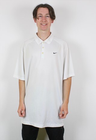 VINTAGE NIKE GOLF T-SHIRT IN WHITE WITH EMBROIDERED LOGO