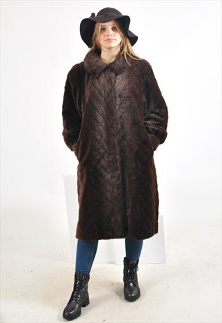 VINTAGE 90'S FAUX FUR COAT
