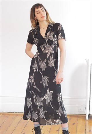 LOVELY CHIFFON FLORAL LONG DRESS
