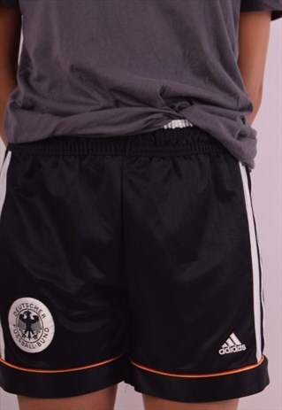 VINTAGE ADIDAS GERMANY SHORT FESTIVAL SIZE S (530)