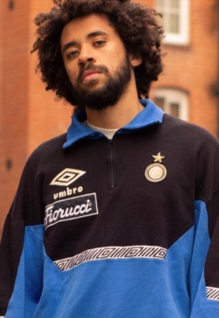 FC INTERNAZIONALE UMBRO 1/4 ZIP SWEATSHIRT IN BLACK & BLUE