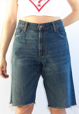 VINTAGE 90'S MOM FIT LEVI SHORTS
