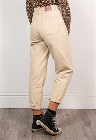 90'S VINTAGE BEIGE HIGH WAIST MOM JEANS