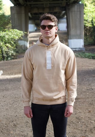 HOODIE IN LIGHT BROWN WITH FRONT WHITE PRINT