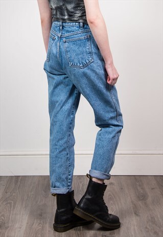 VINTAGE 90'S LIGHT BLUE DENIM HIGH WAIST MOM JEANS