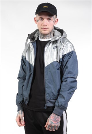 VINTAGE NIKE SHOWERPROOF JACKET