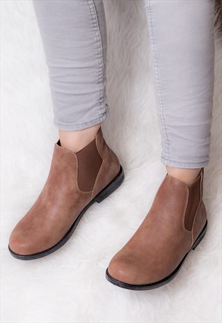 MAXIMO FLAT CHELSEA ANKLE BOOTS - TAN LEATHER STYLE