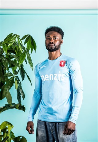 VINTAGE DIADORA FOOTBALL SHIRT IN BLUE WITH LONG-SLEEVES