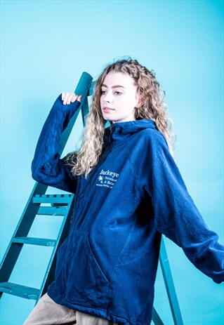 VINTAGE FLEECE IN BLUE WITH A ZIP AND HOOD