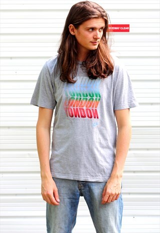 1990'S VINTAGE GREY GRAPHIC NIKE 'LONDON' PRINT T-SHIRT