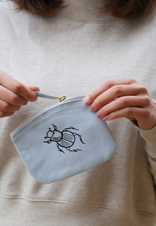 ORGANIC COIN PURSE IN LIGHT BLUE WITH SCREEN PRINTED INSECTS