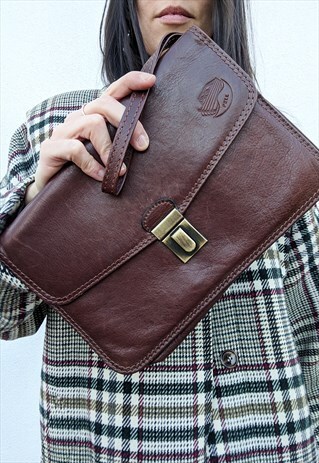 VINTAGE HANDBAG