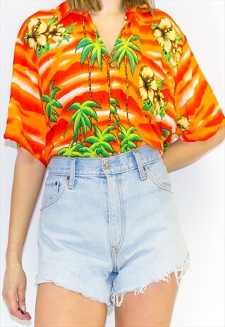 VINTAGE 80'S LIGHT WASH LEVI'S SHORTS