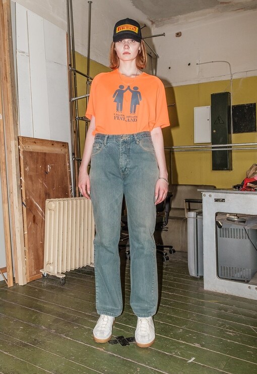 garment image