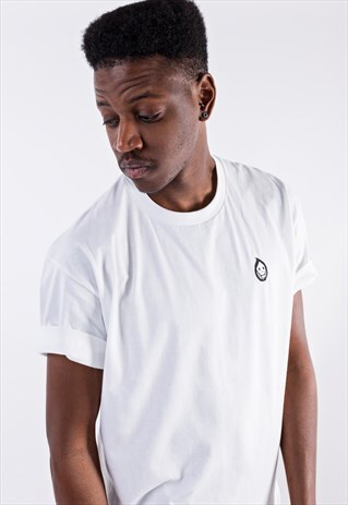 WHITE EMBROIDERY T-SHIRT