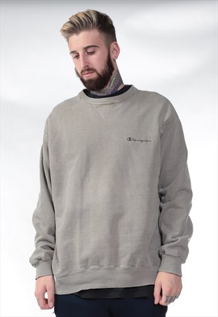 VINTAGE CHAMPION SWEATSHIRT
