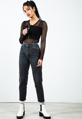 VINTAGE 80S LEVI'S MOM CUT OFF BLACK WASH JEANS / 0198