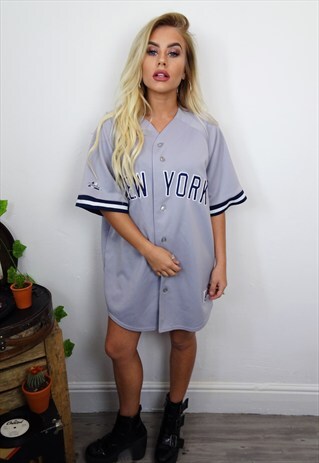GREY NEW YORK YANKEE'S BASEBALL JERSEY