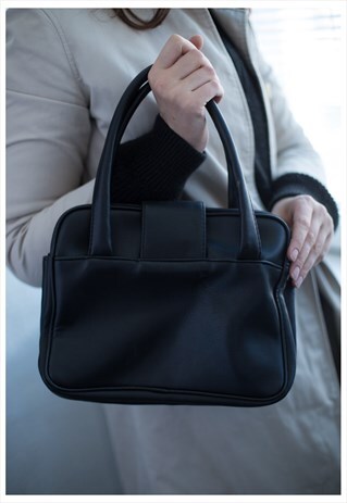 VINTAGE 90'S BLACK HAND BAG