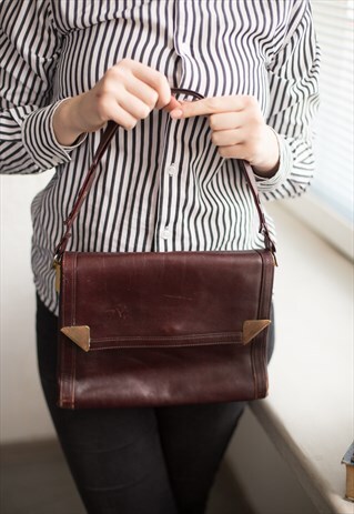 VINTAGE 70''S BROWN LEATHER BAG