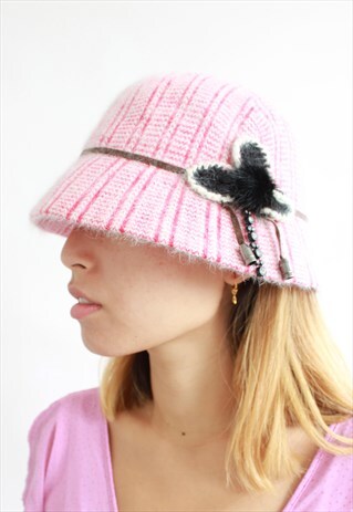 RED WOOL PINSTRIPED FLUFFY WINTER HAT