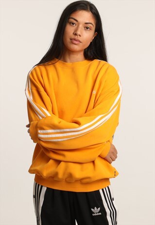 VINTAGE ADIDAS EMBROIDERED SPELLOUT SWEATSHIRT