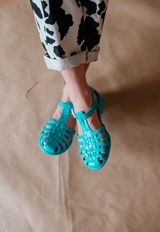 VINTAGE 90S BLUE JELLY SANDALS