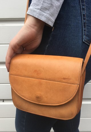 WOMENS VINTAGE 80S HANDBAG TAN BROWN LEATHER MESSENGER BAG