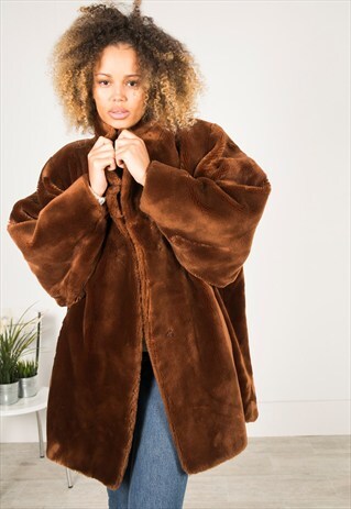VINTAGE 80S FAUX FUR COAT / R020