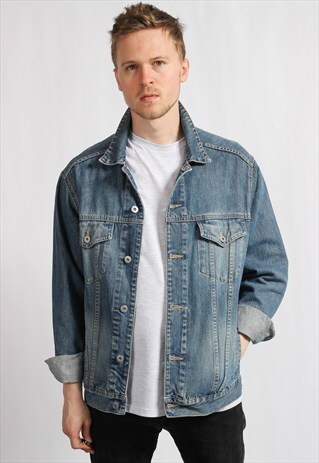 VINTAGE DENIM JACKET